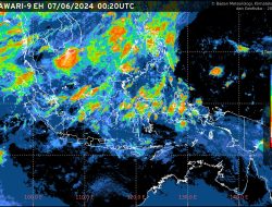 Cuaca Buruk Landa Bali, Kuta Dihantam Gelombang Tinggi, Hujan dan Banjir di Karangasem, Waspada Jalur Ini