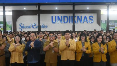 Wawali Agus Arya Wibawa Lepas 936 Peserta KKN dan PKL Undiknas di Undiknas Sport and Art Center pada Senin (13/1).