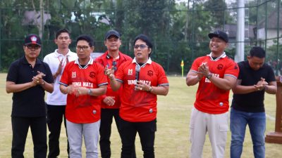 Wagub Bali Nyoman Giri Prasta didampinggi Bupati Badung Adi Arnawa Buka Turnamen Sepak Bola Bima Nata Cup II.