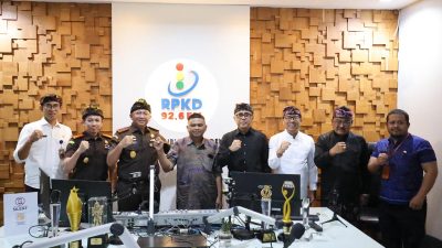 Bale Kertha Adhyaksa, di Kota Denpasar telah diresmikan di Denpasar, Jumat (13/6/2025). Tampak pose bersama Walikota Kota Denpasar IGN Jaya Negara dan Kajati Bali Dr Ketut Sumedana.