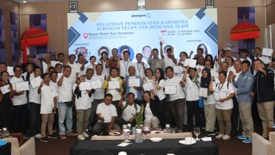 Jurnalis Diajak Tak Sekadar Kabarkan Bencana Tapi Sajikan Solusi, Kunci Redam Sampah Bali di Tingkat Rumah Tangga 5 Jurnalis Diajak Tak Sekadar Kabarkan Bencana Tapi Sajikan Solusi, Kunci Redam Sampah Bali di Tingkat Rumah Tangga