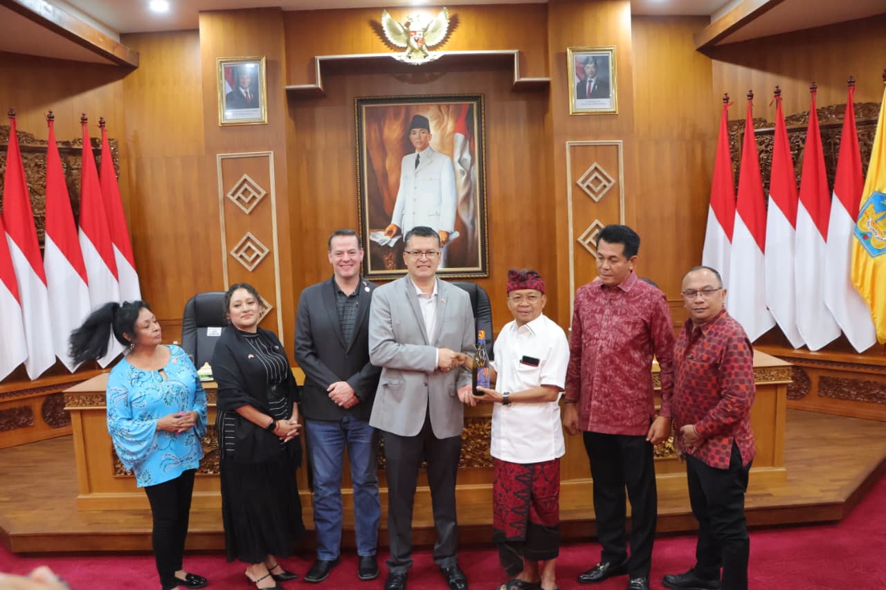 Gubernur Koster dan Delegasi Arizona Bahas Potensi Kerjasama Ekonomi, Rencana Bentuk Kamar Dagang Internasional.