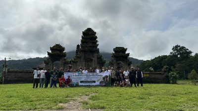 Lestarikan Ekosistem Danau Tamblingan, Kebun Raya Bali Serahkan 130 Bibit Cemara 2 Lestarikan Ekosistem Danau Tamblingan, Kebun Raya Bali Serahkan 130 Bibit Cemara