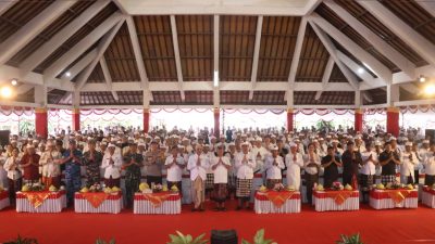 Pasamuan Agung MDA Bali 2025, Gubernur Koster: Desa Adat harus Jadi Nomor Satu dan Bertahan Sepanjang Zaman 5 Pasamuan Agung MDA Bali 2025, Gubernur Koster: Desa Adat harus Jadi Nomor Satu dan Bertahan Sepanjang Zaman.