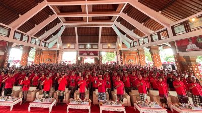 Wayan Koster: Kalau Kerja Urus Partai Kita harus Berguru ke DPC PDIP Tabanan