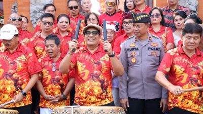 Hadiri Festival Imlek dan Cap Go Meh, Bupati Sanjaya Tegaskan Harmoni Tabanan 8 Festival Imlek 2577 Kongzili dan Cap Go Meh di Tabanan dipadati ribuan warga yang tumpah ruah memadati Jalan Gajah Mada menuju Panggung Terbuka Garuda Wisnu Singasana untuk merayakan Parade serta Pentas Seni Budaya Nusantara.