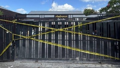 Peredaran Narkoba di Bali, khususnya di tempat hiburan malam terus digasak polisi. Sebelumnya, tempat hiburan malam New Star (NS) Denpasar ditangkap diduga melakukan transaksi Narkoba. Kini, polisi Bareskrim Mabes Polri menggeledah dua tempat hiburan malam lainnya yakni Delona Cafe dan Living Cafe.