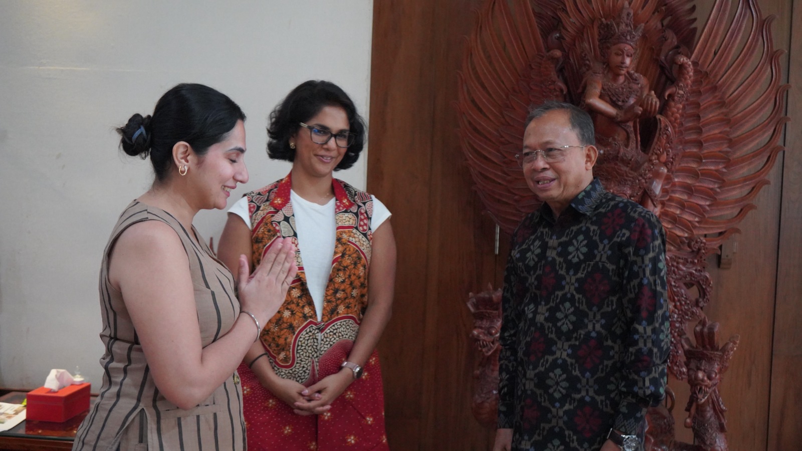 Airbnb Temui Gubernur Koster, Siap Edukasi Regulasi Pemprov Bali kepada Semua Mitra 1 Airbnb Temui Gubernur Koster, Siap Edukasi Regulasi Pemprov Bali kepada Semua Mitra.
