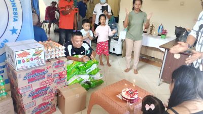 Kembar Identik Berbagi Kasih dengan 26 Pejuang Kesembuhan di RSKPI Bali.
